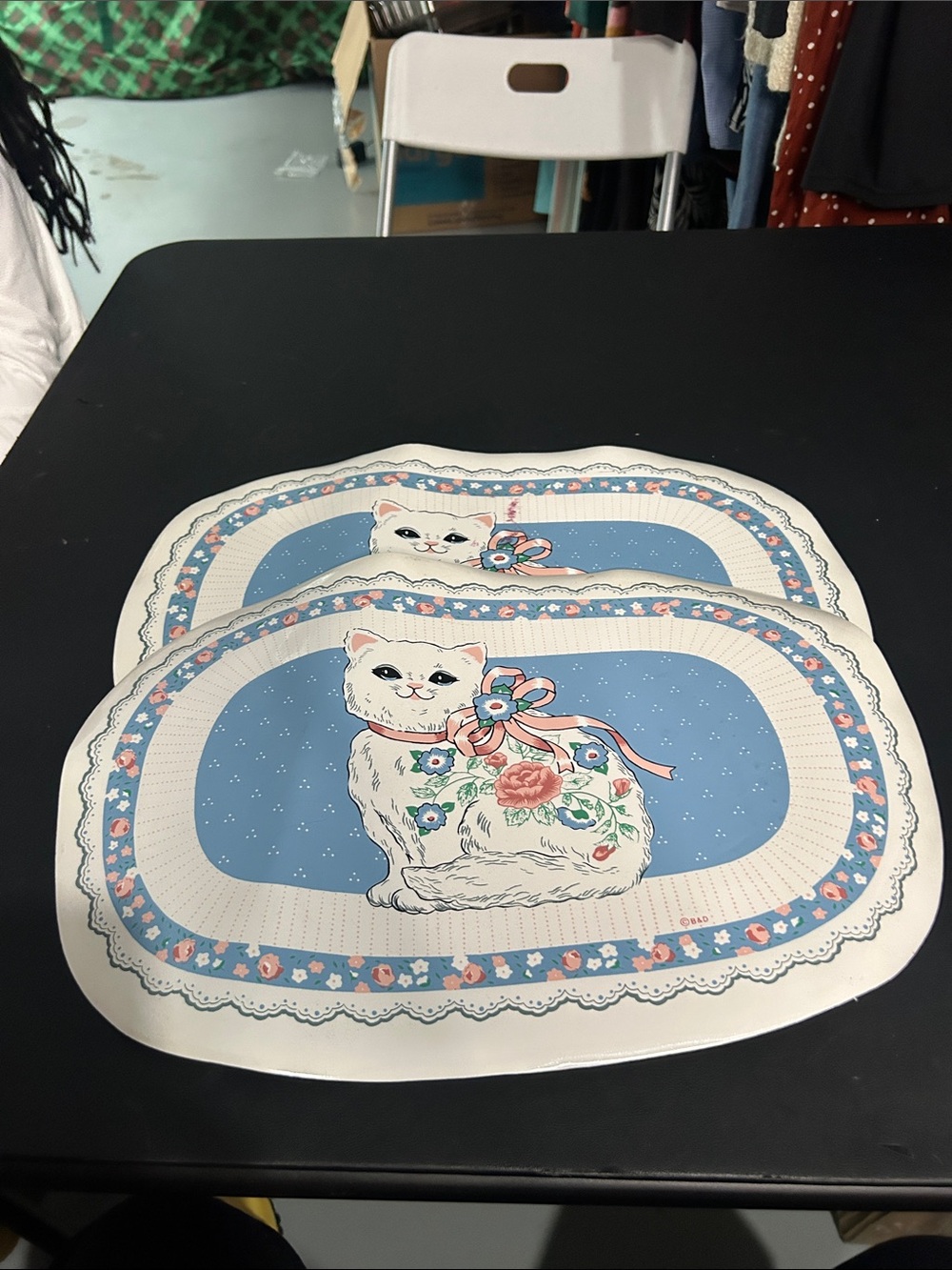 VTG  White Cat Floral Placemat Set - Blue